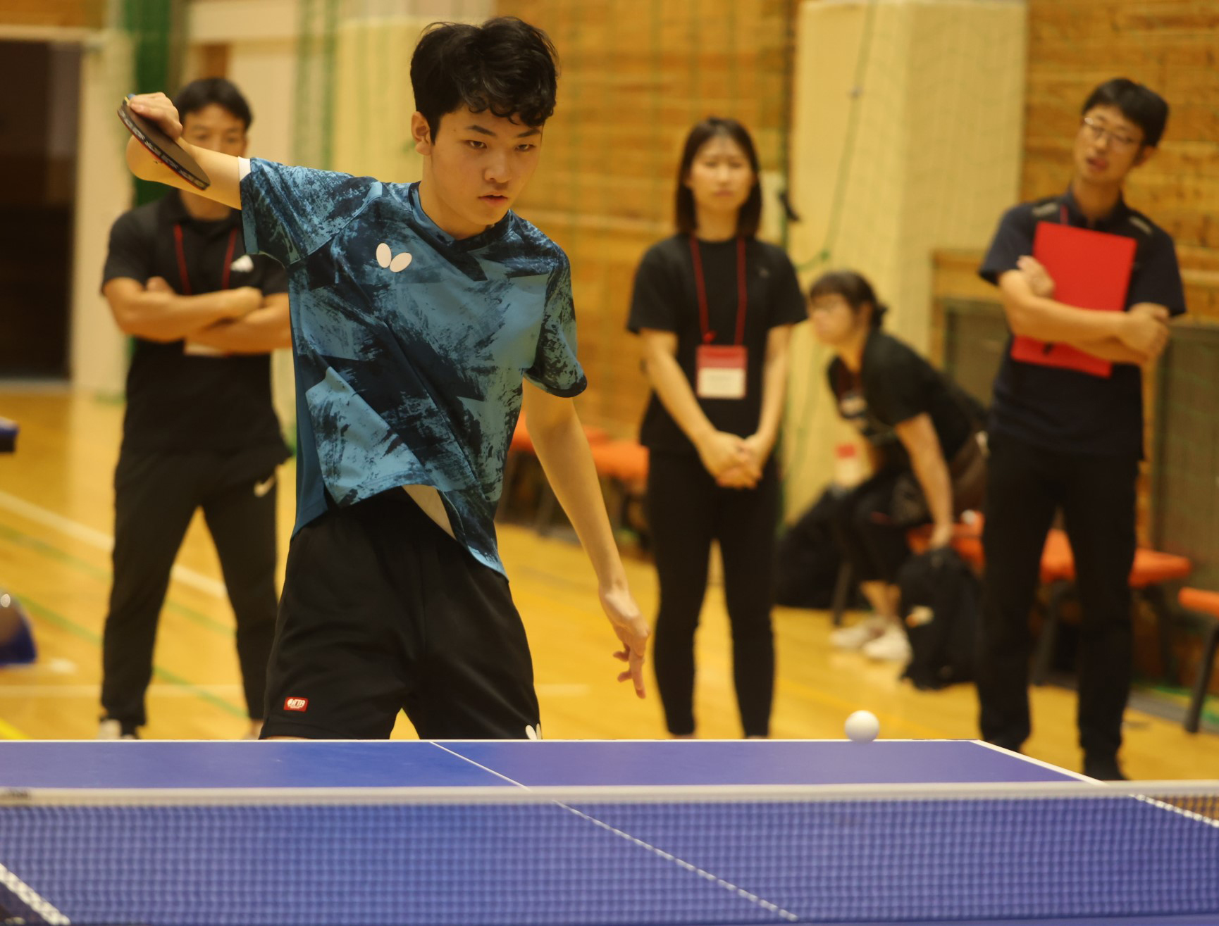 卓球（サーブ）の写真